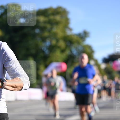 07.09.2025 - BARMER Alsterlauf Dr. Thomas Lammeyer http://msf.ph/oto/8708899 07.09.2025 09:32:05 Laufen  meine-sportfotos.de