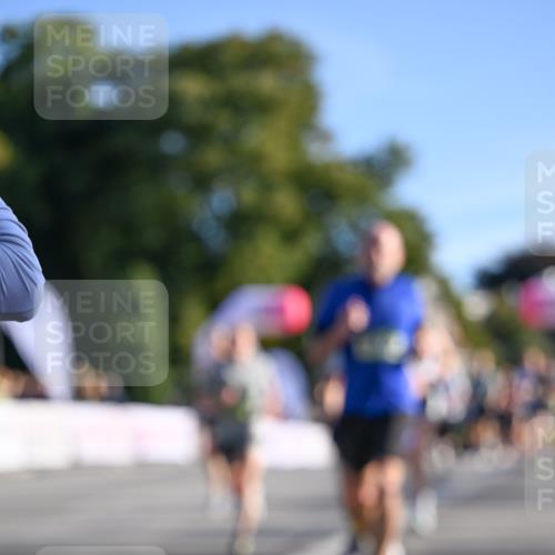 07.09.2025 - BARMER Alsterlauf Dr. Thomas Lammeyer http://msf.ph/oto/8708900 07.09.2025 09:32:05 Laufen  meine-sportfotos.de