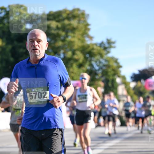 07.09.2025 - BARMER Alsterlauf Dr. Thomas Lammeyer http://msf.ph/oto/8708908 07.09.2025 09:32:07 Laufen 36, 5702, 44 meine-sportfotos.de
