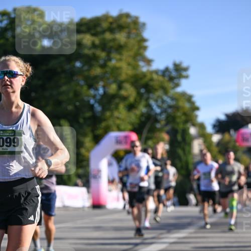 07.09.2025 - BARMER Alsterlauf Dr. Thomas Lammeyer http://msf.ph/oto/8708920 07.09.2025 09:32:08 Laufen 36, 099 meine-sportfotos.de