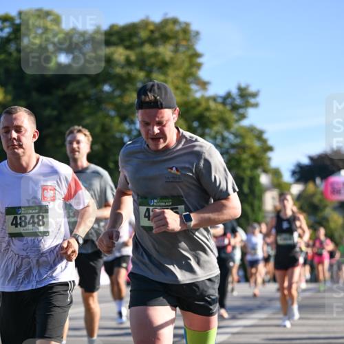 07.09.2025 - BARMER Alsterlauf Dr. Thomas Lammeyer http://msf.ph/oto/8708949 07.09.2025 09:32:13 Laufen 36, 4848, 4, 36 meine-sportfotos.de