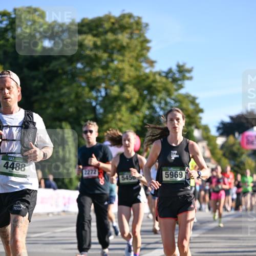 07.09.2025 - BARMER Alsterlauf Dr. Thomas Lammeyer http://msf.ph/oto/8708964 07.09.2025 09:32:15 Laufen 4488, 2272, 5456, 5969 meine-sportfotos.de