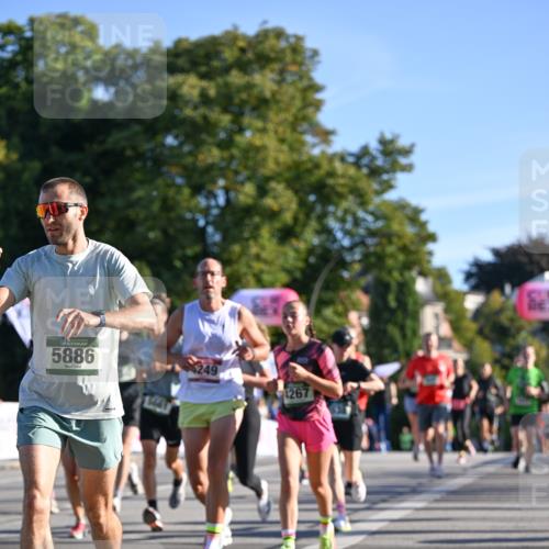 07.09.2025 - BARMER Alsterlauf Dr. Thomas Lammeyer http://msf.ph/oto/8708989 07.09.2025 09:32:19 Laufen 5886, 249, 1267 meine-sportfotos.de