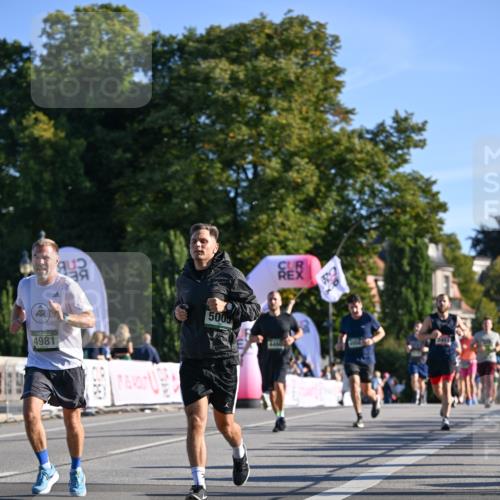 07.09.2025 - BARMER Alsterlauf Dr. Thomas Lammeyer http://msf.ph/oto/8709033 07.09.2025 09:32:28 Laufen 4981, 5003 meine-sportfotos.de