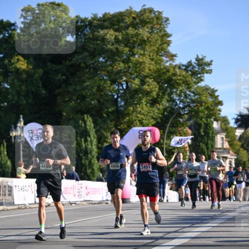 07.09.2025 - BARMER Alsterlauf Dr. Thomas Lammeyer http://msf.ph/oto/8709049 07.09.2025 09:32:30 Laufen 4460, 4956, 2451 meine-sportfotos.de