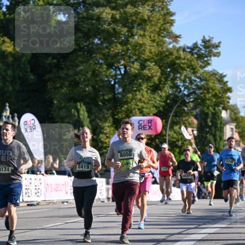 07.09.2025 - BARMER Alsterlauf Dr. Thomas Lammeyer http://msf.ph/oto/8709062 07.09.2025 09:32:35 Laufen 3174, 2419, 8050, 2032, 5742 meine-sportfotos.de