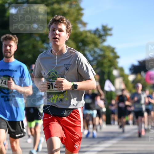 07.09.2025 - BARMER Alsterlauf Dr. Thomas Lammeyer http://msf.ph/oto/8709080 07.09.2025 09:32:40 Laufen 74, 136, 514, 36 meine-sportfotos.de