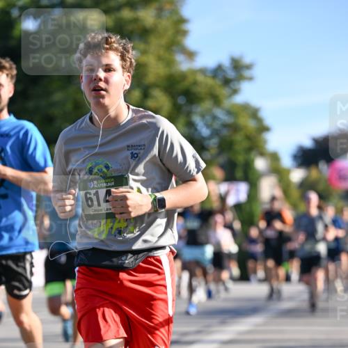07.09.2025 - BARMER Alsterlauf Dr. Thomas Lammeyer http://msf.ph/oto/8709081 07.09.2025 09:32:40 Laufen 36, 614, 36 meine-sportfotos.de