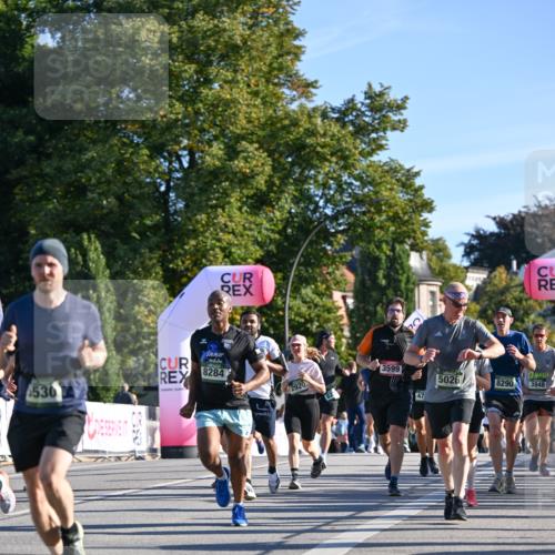 07.09.2025 - BARMER Alsterlauf Dr. Thomas Lammeyer http://msf.ph/oto/8709088 07.09.2025 09:32:41 Laufen 530, 8284, 2920, 3599, 47, 11310, 5026, 8290, 3948 meine-sportfotos.de