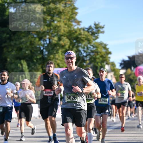 07.09.2025 - BARMER Alsterlauf Dr. Thomas Lammeyer http://msf.ph/oto/8709105 07.09.2025 09:32:44 Laufen 3599, 5026, 310, 8290 meine-sportfotos.de