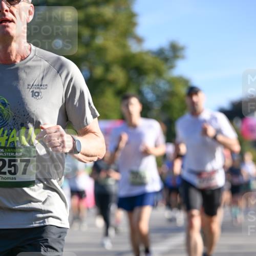 07.09.2025 - BARMER Alsterlauf Dr. Thomas Lammeyer http://msf.ph/oto/8709168 07.09.2025 09:32:54 Laufen 36, 10, 36, 257 meine-sportfotos.de