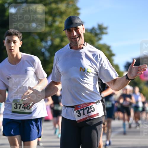 07.09.2025 - BARMER Alsterlauf Dr. Thomas Lammeyer http://msf.ph/oto/8709172 07.09.2025 09:32:55 Laufen 3748, 10, 36, 3725 meine-sportfotos.de