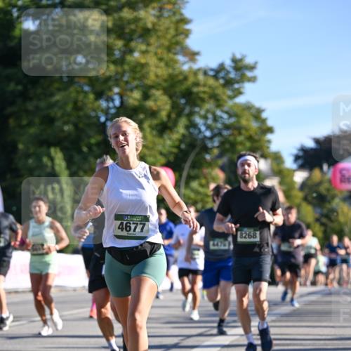 07.09.2025 - BARMER Alsterlauf Dr. Thomas Lammeyer http://msf.ph/oto/8709205 07.09.2025 09:33:00 Laufen 4677, 4479, 8268 meine-sportfotos.de