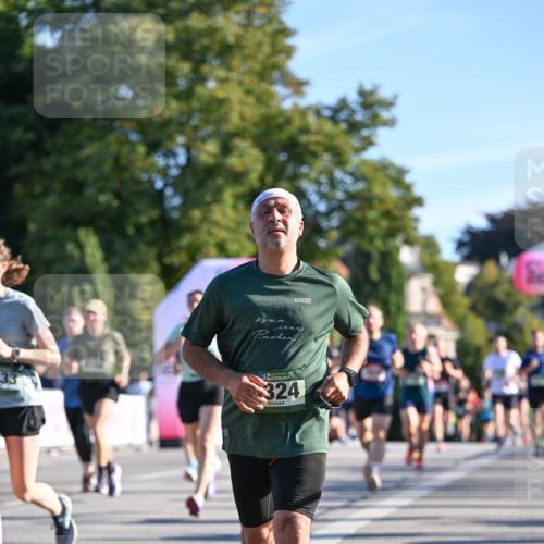 07.09.2025 - BARMER Alsterlauf Dr. Thomas Lammeyer http://msf.ph/oto/8709254 07.09.2025 09:33:08 Laufen 33, 36, 324 meine-sportfotos.de