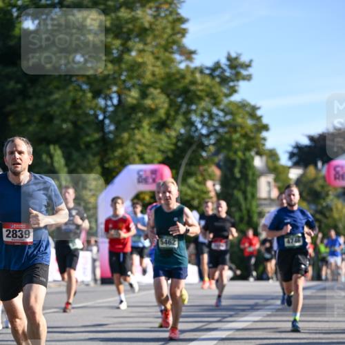 07.09.2025 - BARMER Alsterlauf Dr. Thomas Lammeyer http://msf.ph/oto/8709275 07.09.2025 09:33:11 Laufen 2839, 5462, 4746 meine-sportfotos.de