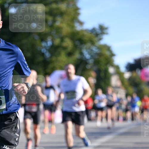 07.09.2025 - BARMER Alsterlauf Dr. Thomas Lammeyer http://msf.ph/oto/8709296 07.09.2025 09:33:14 Laufen 464 meine-sportfotos.de