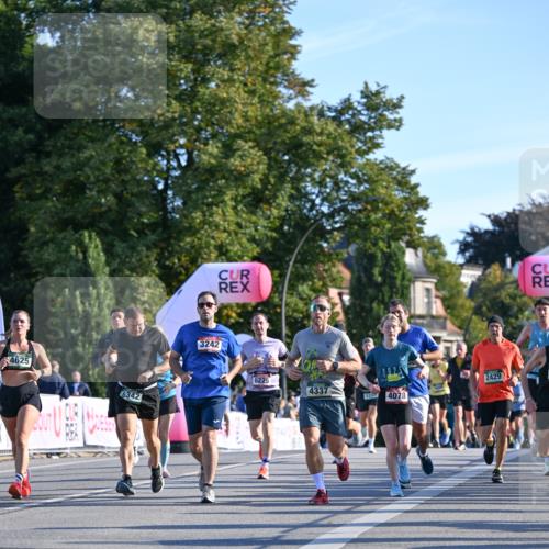07.09.2025 - BARMER Alsterlauf Dr. Thomas Lammeyer http://msf.ph/oto/8709331 07.09.2025 09:33:20 Laufen 4625, 5342, 4, 3242, 6225, 4337, 202, 5, 24078, 2429, 554 meine-sportfotos.de