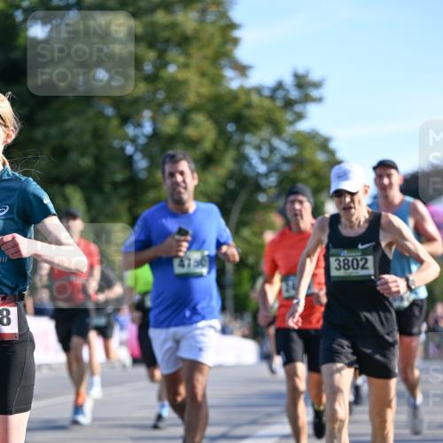 07.09.2025 - BARMER Alsterlauf Dr. Thomas Lammeyer http://msf.ph/oto/8709356 07.09.2025 09:33:24 Laufen 4750, 8, 3802 meine-sportfotos.de