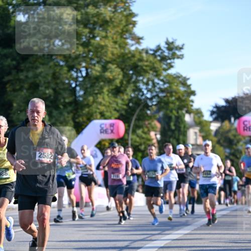 07.09.2025 - BARMER Alsterlauf Dr. Thomas Lammeyer http://msf.ph/oto/8709375 07.09.2025 09:33:29 Laufen 86, 2582, 2464 meine-sportfotos.de