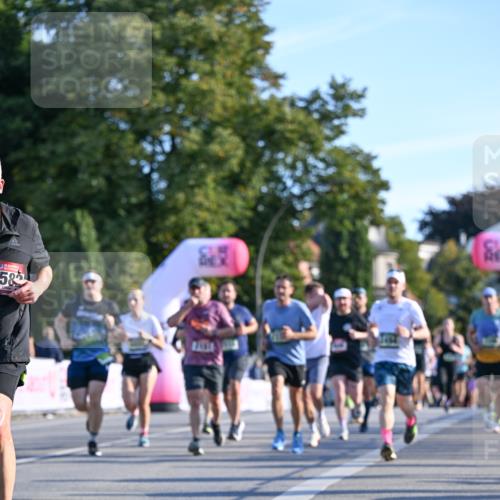 07.09.2025 - BARMER Alsterlauf Dr. Thomas Lammeyer http://msf.ph/oto/8709379 07.09.2025 09:33:29 Laufen 58 meine-sportfotos.de