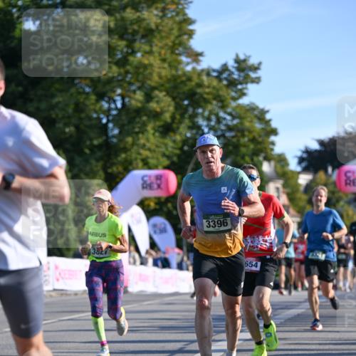 07.09.2025 - BARMER Alsterlauf Dr. Thomas Lammeyer http://msf.ph/oto/8709409 07.09.2025 09:33:34 Laufen 3827, 3396, 654 meine-sportfotos.de