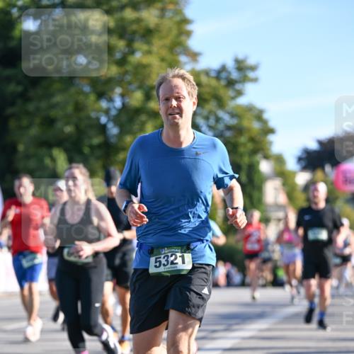 07.09.2025 - BARMER Alsterlauf Dr. Thomas Lammeyer http://msf.ph/oto/8709429 07.09.2025 09:33:38 Laufen 5321 meine-sportfotos.de