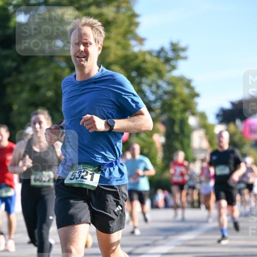 07.09.2025 - BARMER Alsterlauf Dr. Thomas Lammeyer http://msf.ph/oto/8709431 07.09.2025 09:33:38 Laufen 68, 5321 meine-sportfotos.de