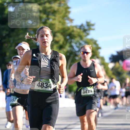 07.09.2025 - BARMER Alsterlauf Dr. Thomas Lammeyer http://msf.ph/oto/8709479 07.09.2025 09:33:45 Laufen 697, 136, 4834, 3421 meine-sportfotos.de