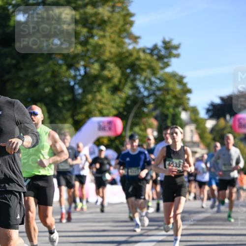 07.09.2025 - BARMER Alsterlauf Dr. Thomas Lammeyer http://msf.ph/oto/8709492 07.09.2025 09:33:49 Laufen 4633 meine-sportfotos.de