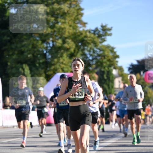 07.09.2025 - BARMER Alsterlauf Dr. Thomas Lammeyer http://msf.ph/oto/8709500 07.09.2025 09:33:50 Laufen 4633 meine-sportfotos.de