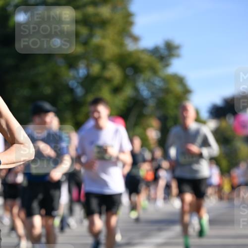 07.09.2025 - BARMER Alsterlauf Dr. Thomas Lammeyer http://msf.ph/oto/8709508 07.09.2025 09:33:52 Laufen  meine-sportfotos.de