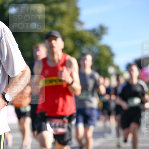 07.09.2025 - BARMER Alsterlauf Dr. Thomas Lammeyer http://msf.ph/oto/8709583 07.09.2025 09:34:05 Laufen  meine-sportfotos.de