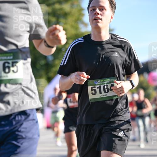 07.09.2025 - BARMER Alsterlauf Dr. Thomas Lammeyer http://msf.ph/oto/8709595 07.09.2025 09:34:07 Laufen 65, 36, 5164 meine-sportfotos.de