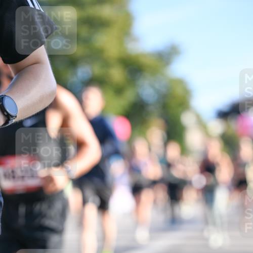07.09.2025 - BARMER Alsterlauf Dr. Thomas Lammeyer http://msf.ph/oto/8709599 07.09.2025 09:34:08 Laufen  meine-sportfotos.de