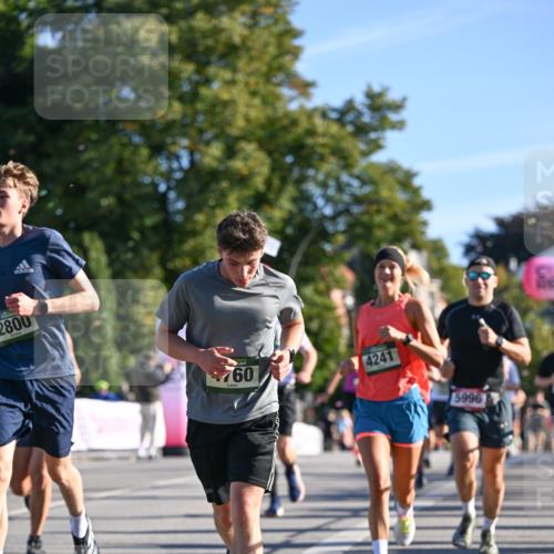 07.09.2025 - BARMER Alsterlauf Dr. Thomas Lammeyer http://msf.ph/oto/8709701 07.09.2025 09:34:25 Laufen 2800, 760, 4241, 5996 meine-sportfotos.de