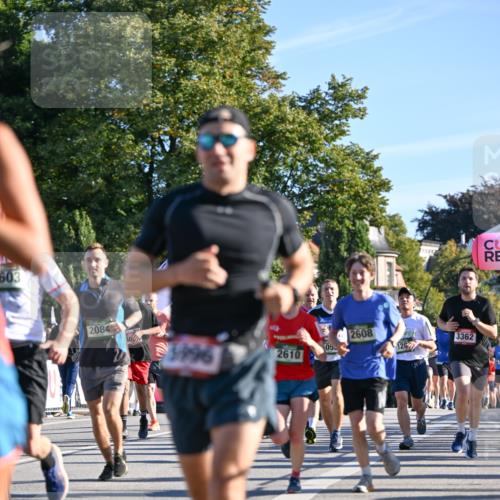 07.09.2025 - BARMER Alsterlauf Dr. Thomas Lammeyer http://msf.ph/oto/8709714 07.09.2025 09:34:27 Laufen 603, 2084, 2608, 05, 120, 2610, 3362, 2002 meine-sportfotos.de