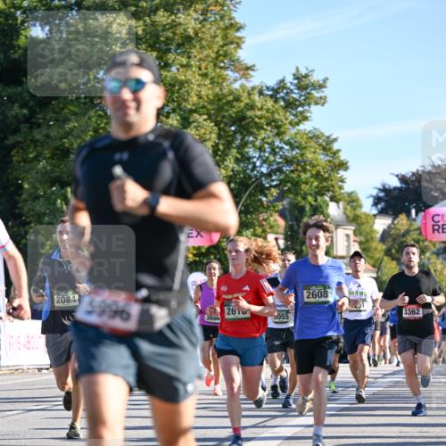 07.09.2025 - BARMER Alsterlauf Dr. Thomas Lammeyer http://msf.ph/oto/8709716 07.09.2025 09:34:28 Laufen 2084, 3996, 3660, 261, 5055, 2608, 3362 meine-sportfotos.de