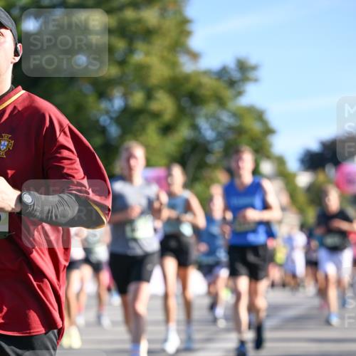 07.09.2025 - BARMER Alsterlauf Dr. Thomas Lammeyer http://msf.ph/oto/8709773 07.09.2025 09:34:38 Laufen  meine-sportfotos.de