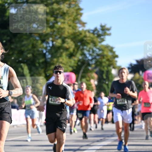 07.09.2025 - BARMER Alsterlauf Dr. Thomas Lammeyer http://msf.ph/oto/8709780 07.09.2025 09:34:40 Laufen 43 meine-sportfotos.de