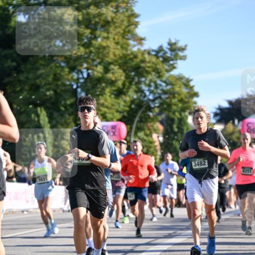 07.09.2025 - BARMER Alsterlauf Dr. Thomas Lammeyer http://msf.ph/oto/8709781 07.09.2025 09:34:40 Laufen 400, 3482, 8251 meine-sportfotos.de