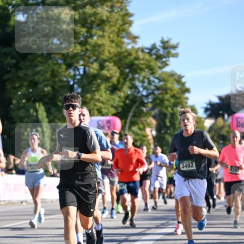 07.09.2025 - BARMER Alsterlauf Dr. Thomas Lammeyer http://msf.ph/oto/8709782 07.09.2025 09:34:41 Laufen 3482, 1251 meine-sportfotos.de