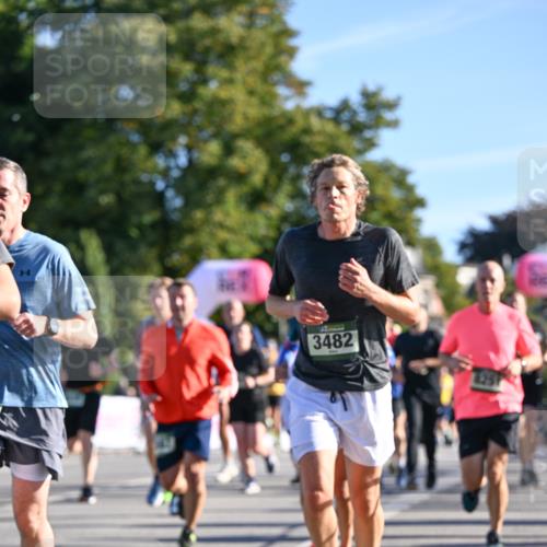 07.09.2025 - BARMER Alsterlauf Dr. Thomas Lammeyer http://msf.ph/oto/8709791 07.09.2025 09:34:42 Laufen 3482, 8251 meine-sportfotos.de