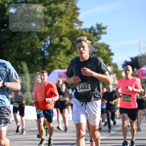 07.09.2025 - BARMER Alsterlauf Dr. Thomas Lammeyer http://msf.ph/oto/8709792 07.09.2025 09:34:42 Laufen 3482, 8251 meine-sportfotos.de