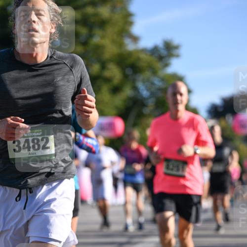 07.09.2025 - BARMER Alsterlauf Dr. Thomas Lammeyer http://msf.ph/oto/8709800 07.09.2025 09:34:43 Laufen 3482, 4449 meine-sportfotos.de