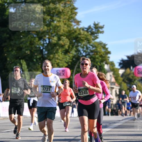 07.09.2025 - BARMER Alsterlauf Dr. Thomas Lammeyer http://msf.ph/oto/8709839 07.09.2025 09:34:50 Laufen 4229, 3721, 22, 2245 meine-sportfotos.de