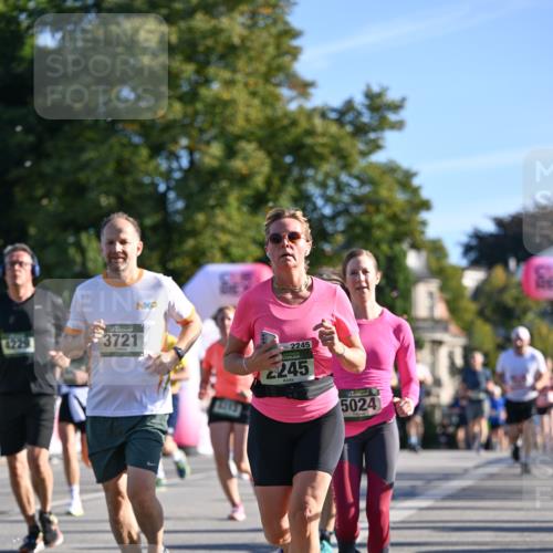 07.09.2025 - BARMER Alsterlauf Dr. Thomas Lammeyer http://msf.ph/oto/8709842 07.09.2025 09:34:51 Laufen 4229, 3721, 2245, 2245, 5024 meine-sportfotos.de