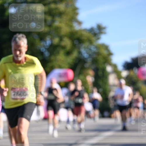 07.09.2025 - BARMER Alsterlauf Dr. Thomas Lammeyer http://msf.ph/oto/8709854 07.09.2025 09:34:53 Laufen 2665 meine-sportfotos.de