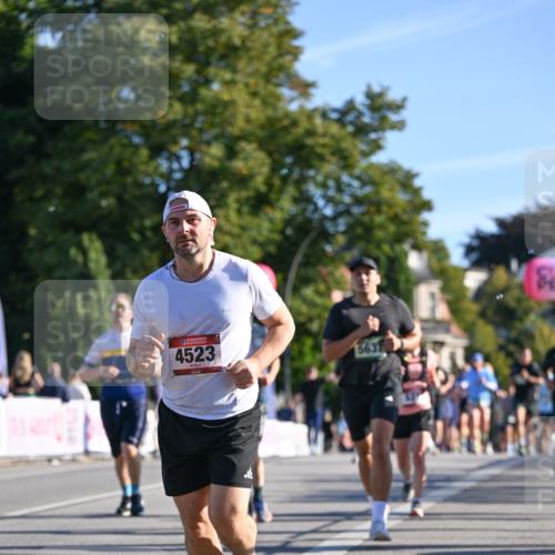 07.09.2025 - BARMER Alsterlauf Dr. Thomas Lammeyer http://msf.ph/oto/8709878 07.09.2025 09:34:58 Laufen 4523, 5637 meine-sportfotos.de