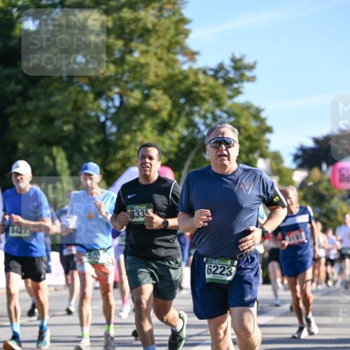 07.09.2025 - BARMER Alsterlauf Dr. Thomas Lammeyer http://msf.ph/oto/8709911 07.09.2025 09:35:06 Laufen 8427, 8335, 6223 meine-sportfotos.de