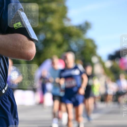 07.09.2025 - BARMER Alsterlauf Dr. Thomas Lammeyer http://msf.ph/oto/8709922 07.09.2025 09:35:08 Laufen  meine-sportfotos.de